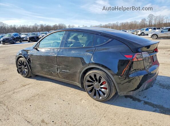 7SAYGDEF7RA264611 2024 TESLA MODEL Y Черный Задняя левая четверть