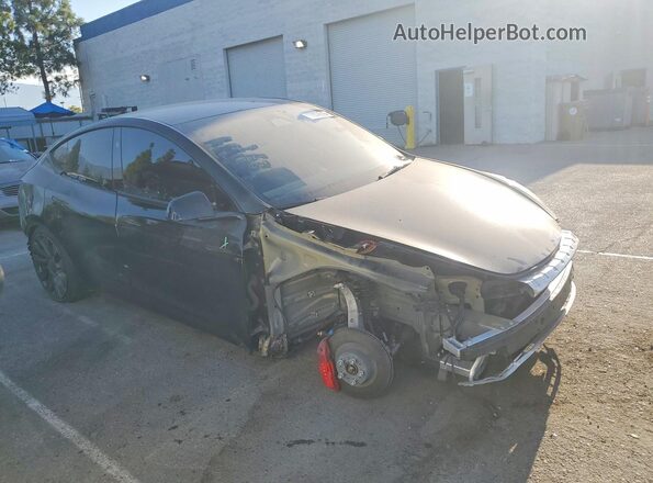 7SAYGDEF7RF058515 2024 TESLA MODEL Black Przód prawy