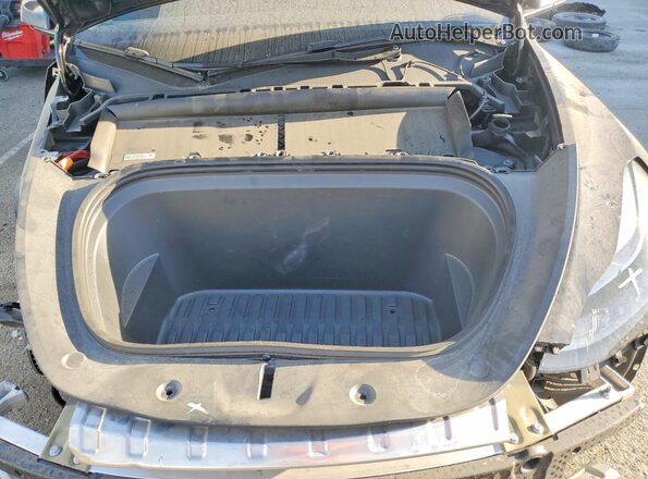 7SAYGDEF7RF058515 2024 TESLA MODEL Black Widok wnętrza z tyłu