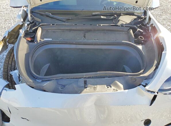 7SAYGDEF8NF397665 2022 TESLA MODEL White Rear interior view