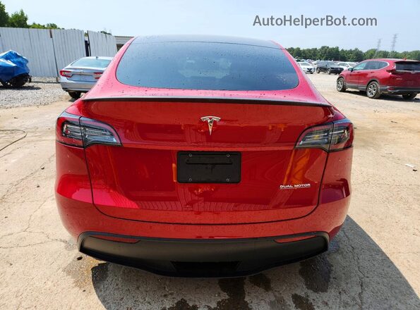 7SAYGDEF8PF614750 2023 TESLA MODEL Красный Вид сзади