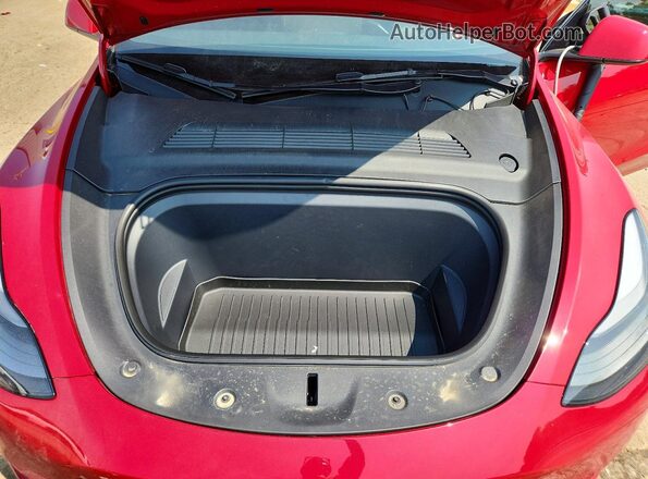 7SAYGDEF8PF614750 2023 TESLA MODEL Красный Вид задней части салона