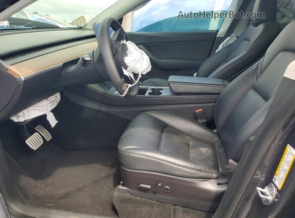7SAYGDEF9NF395794 2022 TESLA MODEL Gray Front interior view