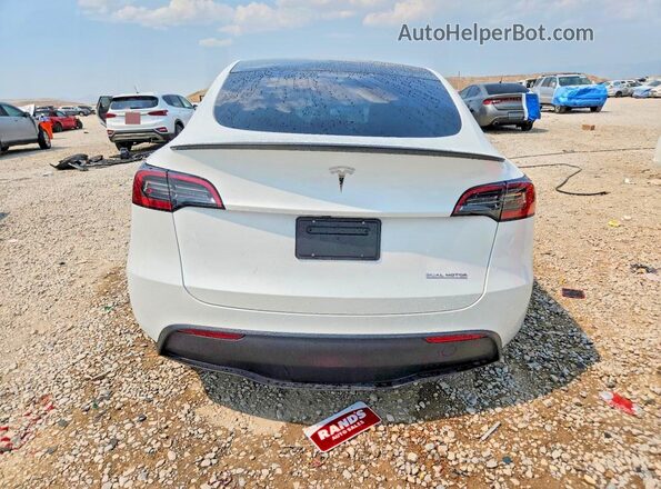 7SAYGDEF9PF812690 2023 TESLA MODEL Белый Вид сзади