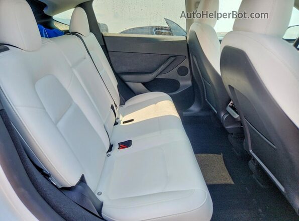 7SAYGDEF9PF812690 2023 TESLA MODEL Белый Вид задних сидений