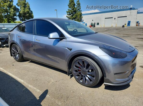 7SAYGDEF9RA296461 2024 TESLA MODEL Серый Передняя правая четверть