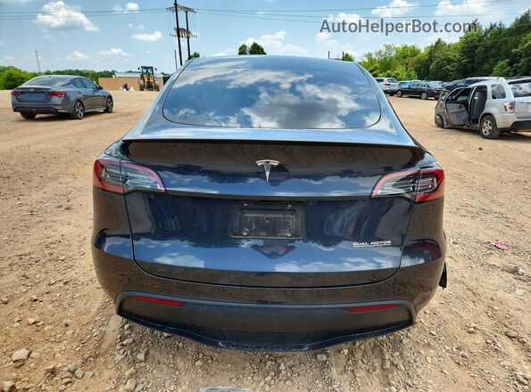 7SAYGDEF9RF042073 2024 TESLA MODEL Gray უკანა ხედი