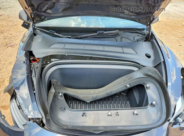 7SAYGDEF9RF042073 2024 TESLA MODEL Gray უკანა სალონის ხედი