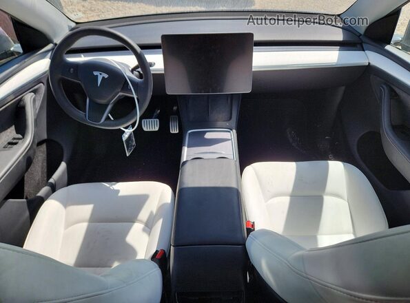 7SAYGDEF9SA351948 2025 TESLA MODEL Gray Dashboard view