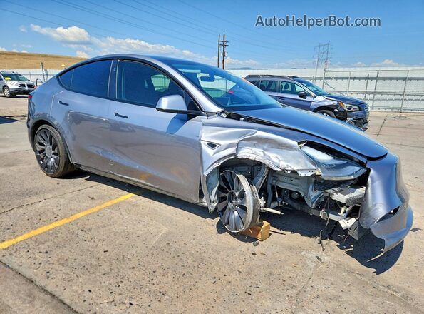 7SAYGDEF9SF299272 2025 TESLA MODEL Серый Передняя правая четверть