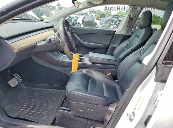 7SAYGDEFXNF312387 2022 TESLA MODEL White წინა სალონის ხედი