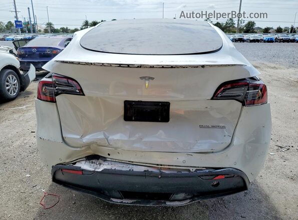 7SAYGDEFXNF312387 2022 TESLA MODEL White უკანა ხედი