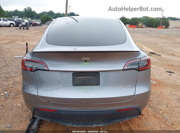 7SAYGDEFXRA303594 2024 TESLA MODEL Y Gray 