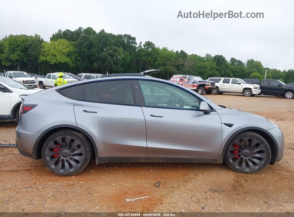 7SAYGDEFXRA303594 2024 TESLA MODEL Y Gray ხელსაწყოთა პანელის ხედი