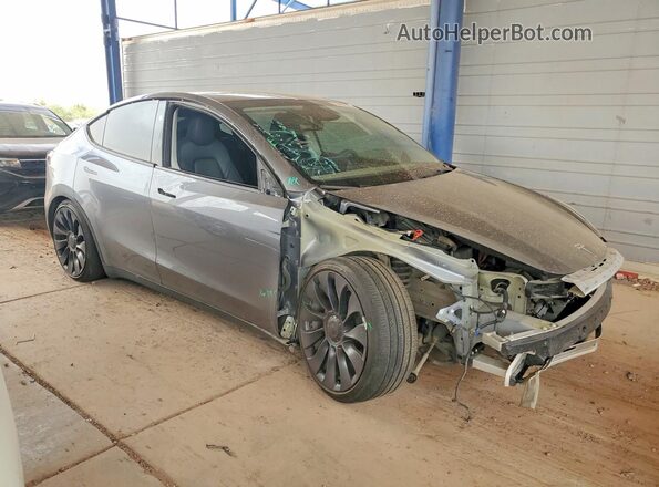 7SAYGDEFXRF170046 2024 TESLA MODEL Gray Front right