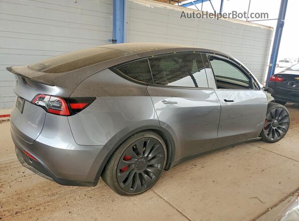 7SAYGDEFXRF170046 2024 TESLA MODEL Gray Rear right