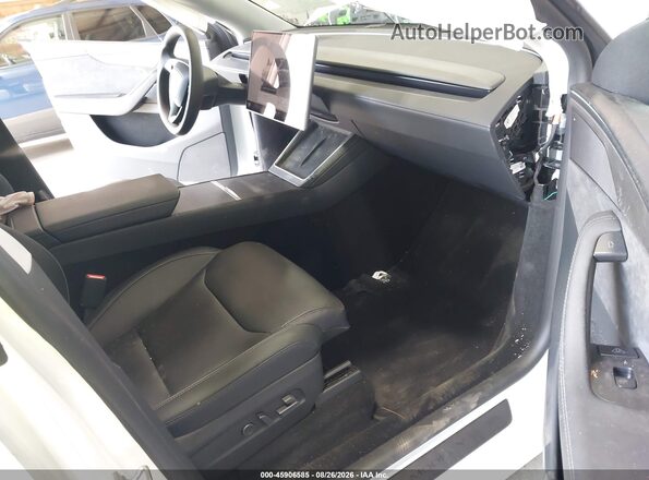 7SAYGDET6TA618597 2026 TESLA MODEL Y White Vista interior delantera