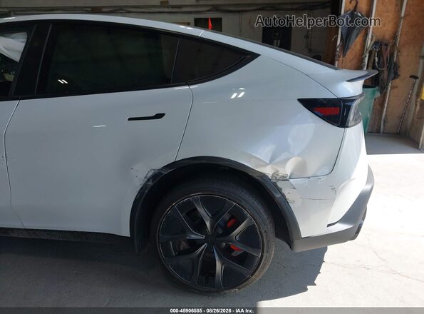 7SAYGDET6TA618597 2026 TESLA MODEL Y White 