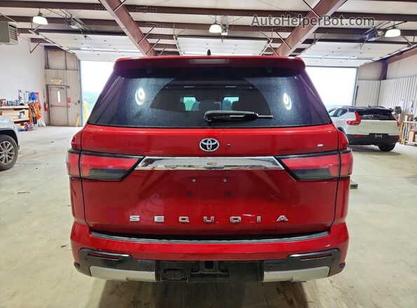 7SVAAABA2PX006807 2023 TOYOTA SEQUOIA Red Widok z tyłu
