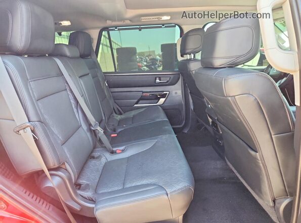 7SVAAABA2RX047215 2024 TOYOTA SEQUOIA Red Vista interior trasera