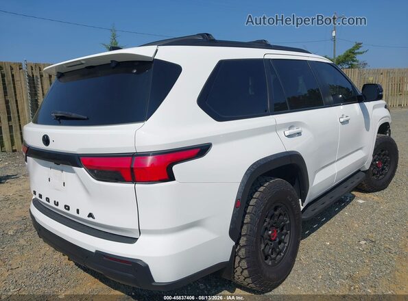 7SVAAABA3RX027507 2024 TOYOTA SEQUOIA White Հետևի աջ