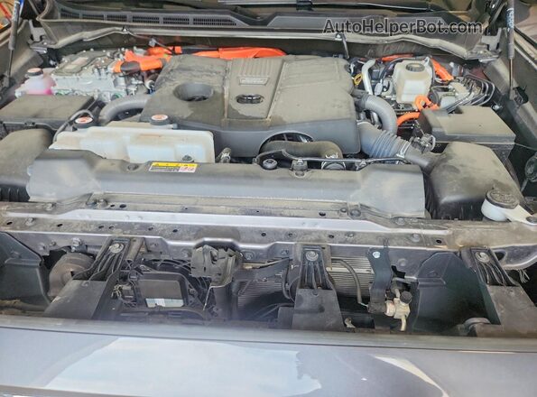 7SVAAABA3RX044324 2024 TOYOTA SEQUOIA Charcoal Շարժիչի բաժամունքի տեսք