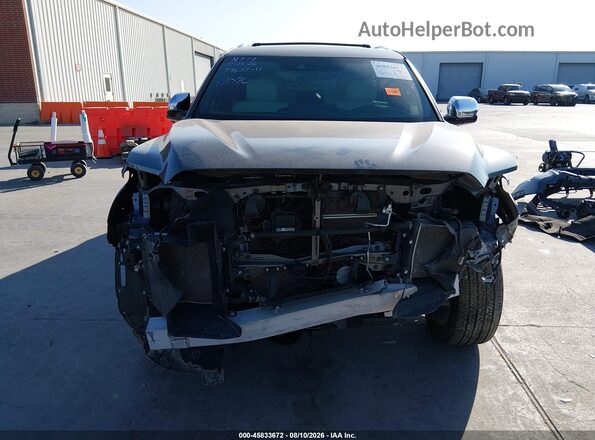 7SVAAABA3RX047076 2024 TOYOTA SEQUOIA Серый Вид задней части салона