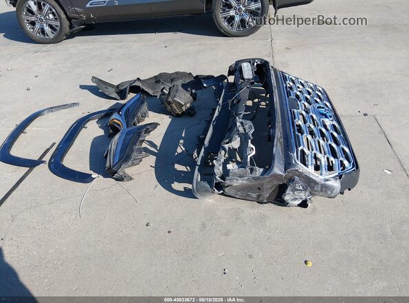7SVAAABA3RX047076 2024 TOYOTA SEQUOIA Серый 