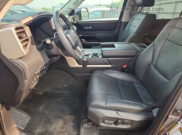 7SVAAABA6RX021815 2024 TOYOTA SEQUOIA Gray Սալոնի դիմացի տեսք