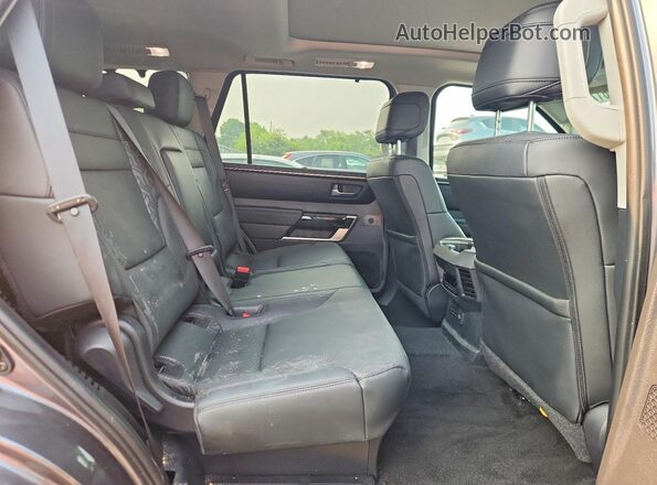 7SVAAABA6RX021815 2024 TOYOTA SEQUOIA Gray Սալոնի հետևի տեսք