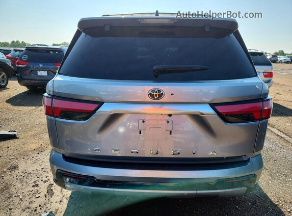 7SVAAABA6SX060538 2025 TOYOTA SEQUOIA Silver Widok z tyłu