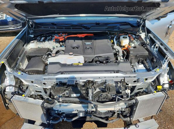 7SVAAABA6SX060538 2025 TOYOTA SEQUOIA Silver Widok wnętrza z tyłu