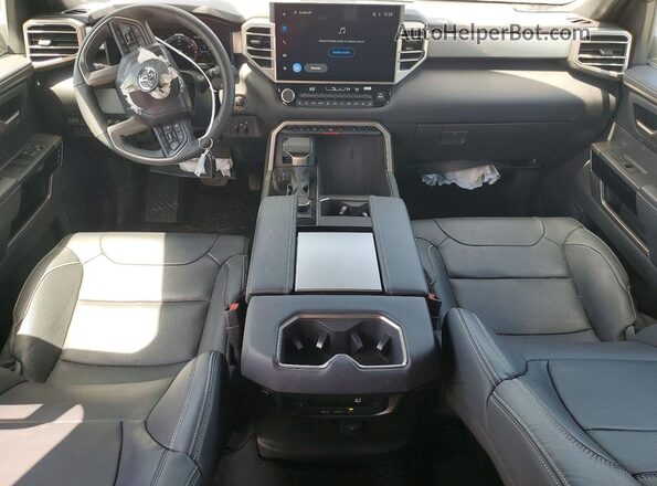 7SVAAABA7TX078435 2026 TOYOTA SEQUOIA Silver Widok deski rozdzielczej