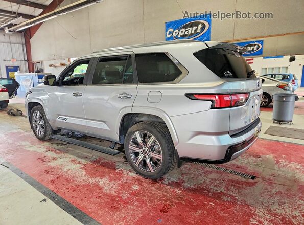7SVAAABA8RX021301 2024 TOYOTA SEQUOIA Silver Հետևի ձախ
