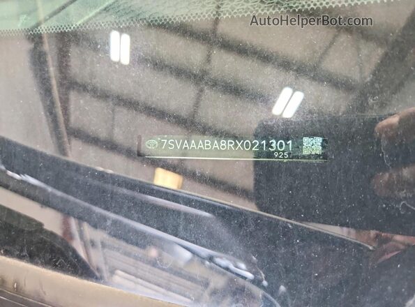 7SVAAABA8RX021301 2024 TOYOTA SEQUOIA Silver Սալոնի 360 աստիճան տեսք