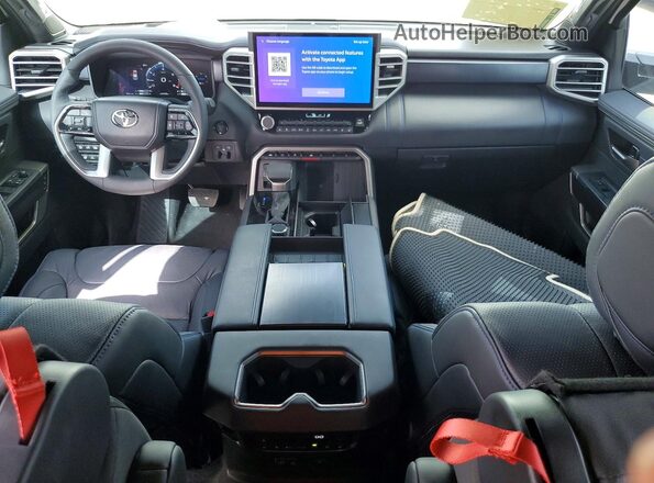 7SVAAABA8TX077925 2026 TOYOTA SEQUOIA White წინა პანელის ხედი