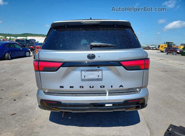 7SVAAABA9SX054507 2025 TOYOTA SEQUOIA Silver Rear view