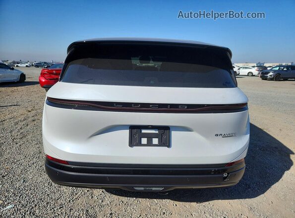 7UUG1GHJ0TA048369 2026 LUCID GRAVITY White Rear view