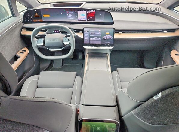 7UUG1GHK8TA006508 2026 LUCID GRAVITY Gray Dashboard view