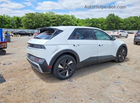 7YAKM4DA7SY030066 2025 HYUNDAI IONIQ White Rear right