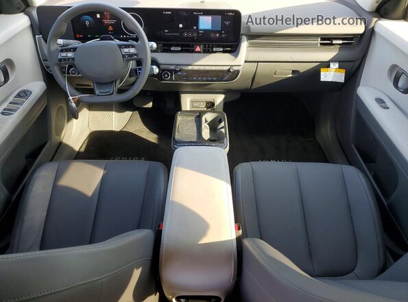 7YAKN4DA3SY008577 2025 HYUNDAI IONIQ Black Առջևի վահանակի տեսք