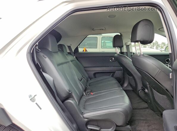 7YAKN4DA5SY020021 2025 HYUNDAI IONIQ White Vista interior trasera