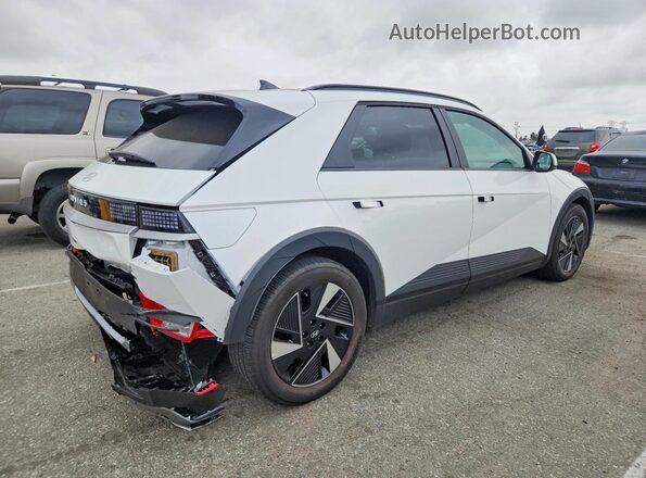 7YAKN4DA5SY020021 2025 HYUNDAI IONIQ White Trasero derecho