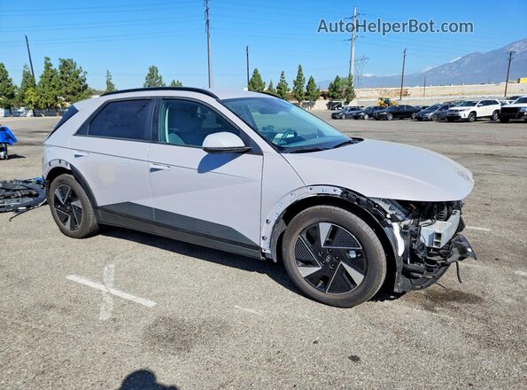 7YAKN4DA6SY030914 2025 HYUNDAI IONIQ Gray Передня права чверть