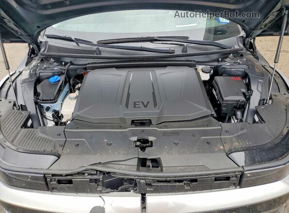 7YAKR4DA0SY015345 2025 HYUNDAI IONIQ Черный Вид подкапотного пространства