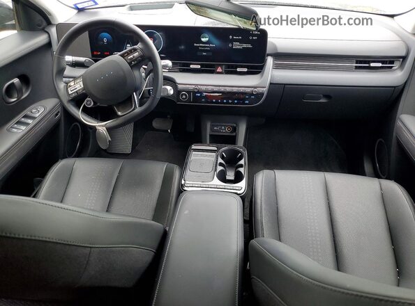 7YAKR4DA0SY015345 2025 HYUNDAI IONIQ Черный Вид панели приборов