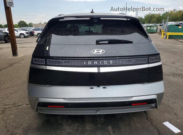 7YAKR4DA0SY015345 2025 HYUNDAI IONIQ Черный Вид сзади