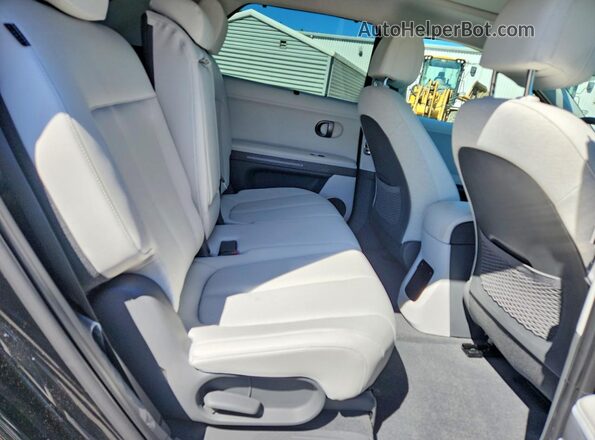 7YAKR4DA1SY024992 2025 HYUNDAI IONIQ Black Vista de los asientos traseros