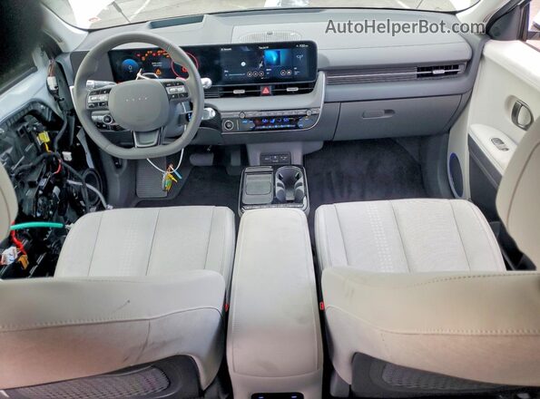 7YAKR4DA1TY048081 2026 HYUNDAI IONIQ White Dashboard view