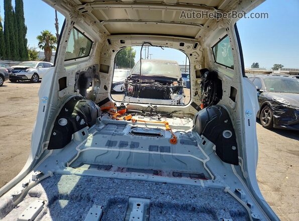 7YAMUFS35TY010019 2026 HYUNDAI IONIQ White Rear seats view